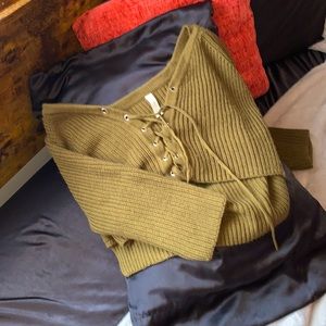 Medium cropped moss green lace up sweater